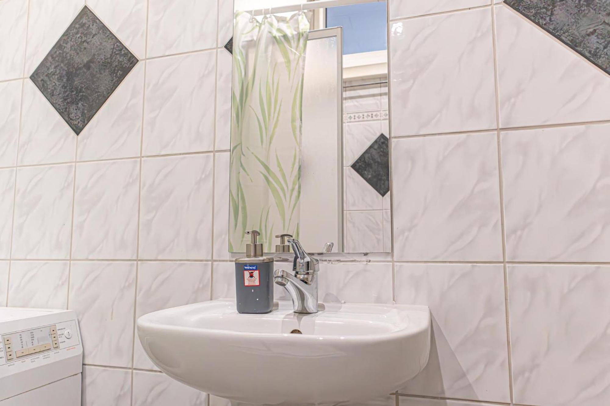 Appartement Budget Well Connected To The Whole